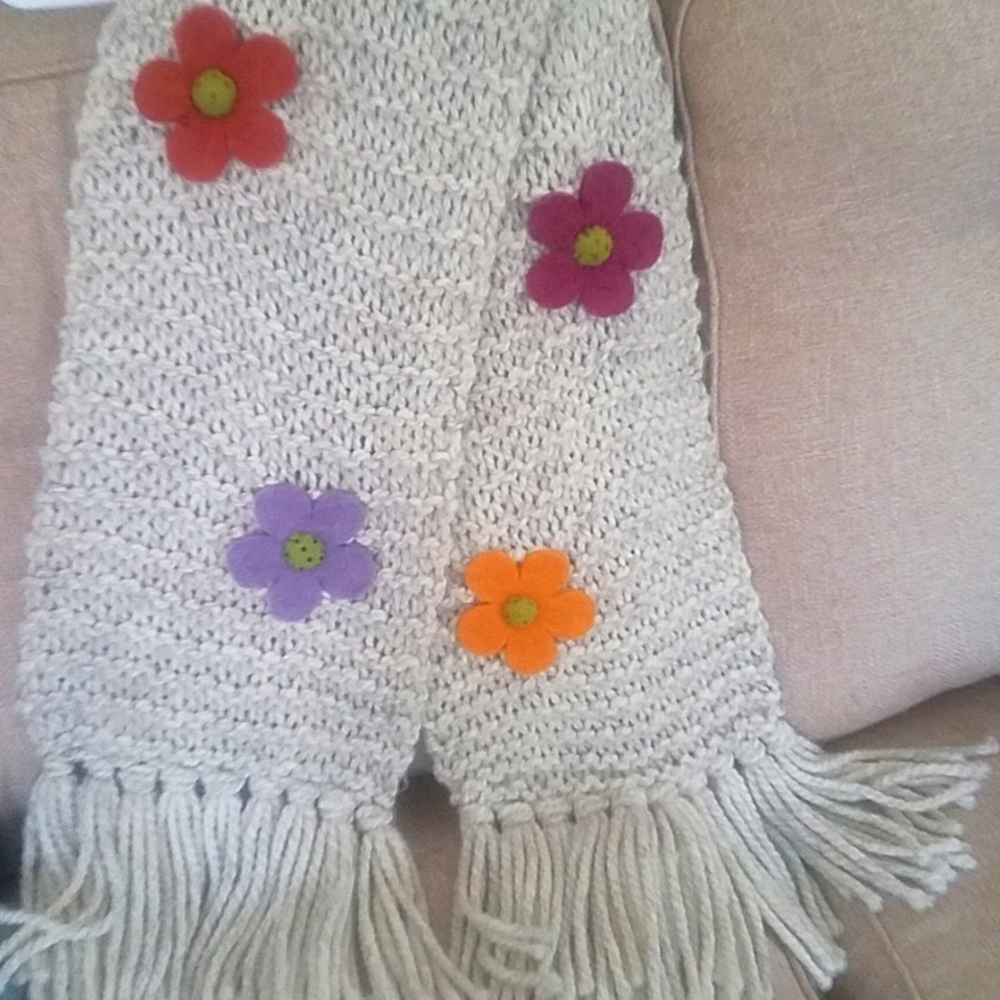 Artisinal Knit & Pearl Scarf